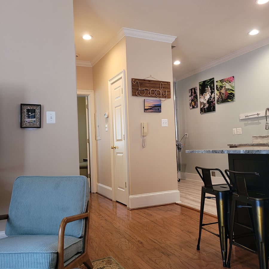Open & spacious, Phone intercom allows you to speak to any guests or delivery person. On East Jones Street
