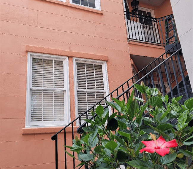 Staircase up... is an easy walk up. which ensures privacy, it is secure and safe Located inside the gated courtyard with a beautiful courtyard and city view.