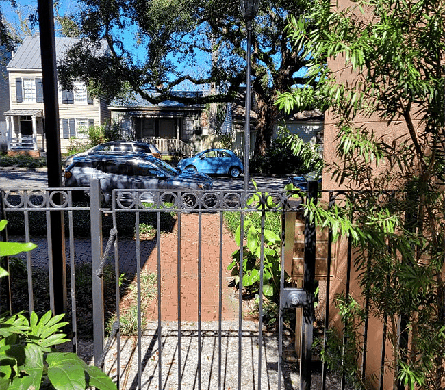 Gated complex . The prettiest street in historic Savannah. Beautiful residential neighborhood.