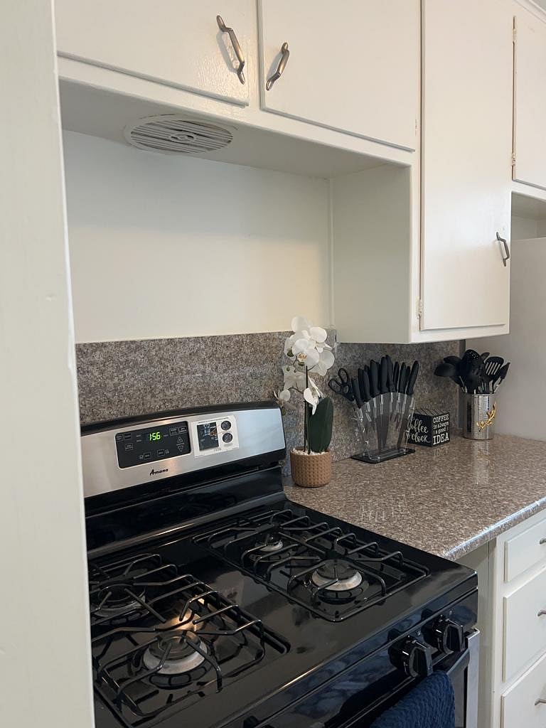 Furnished Finder property 288954_2 photo 8