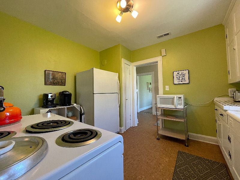 Furnished Finder property 289027_1 photo 7