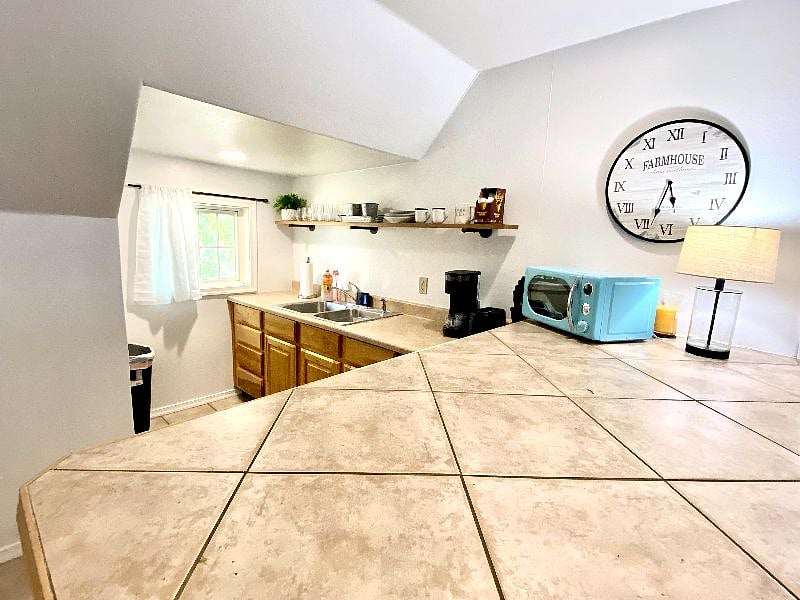 Furnished Finder property 289211_3 photo 9