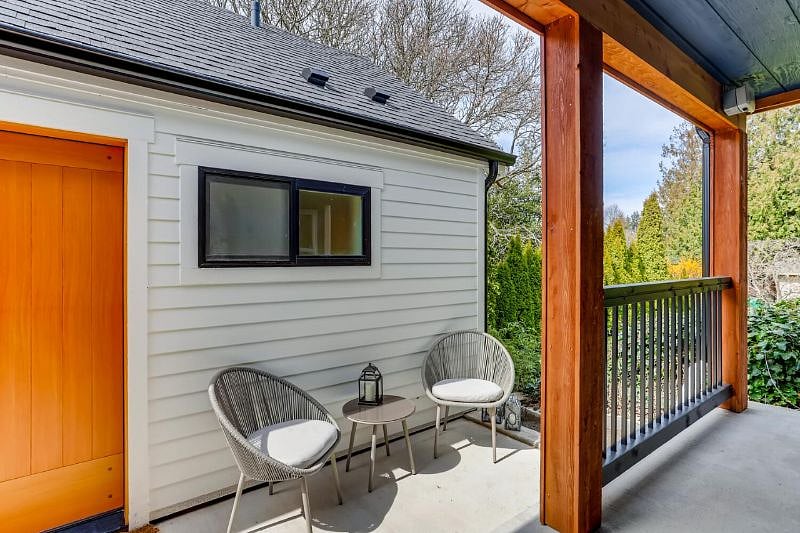 Gorgeous deck