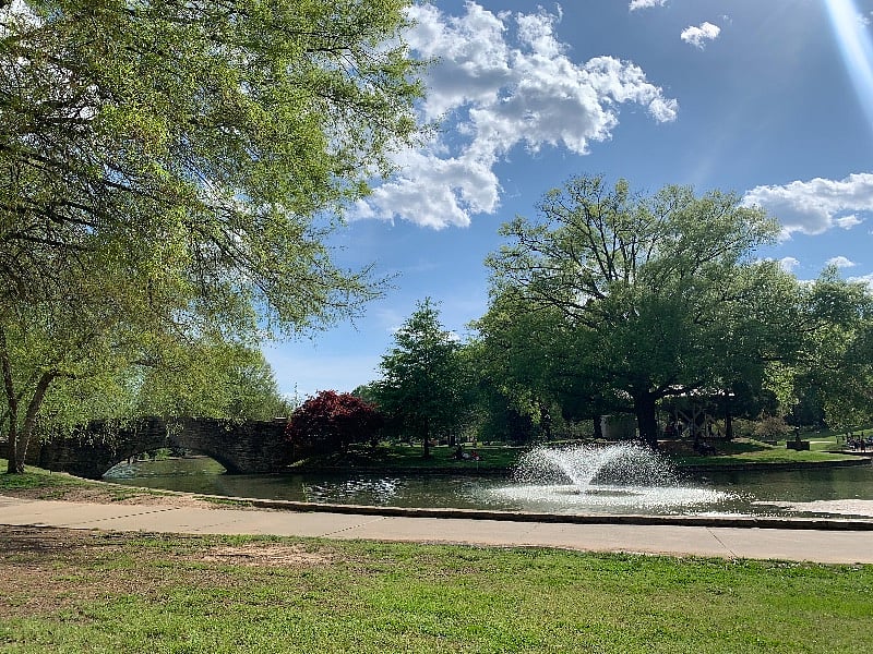Popular Freedom Park is only 5 minutes away. 