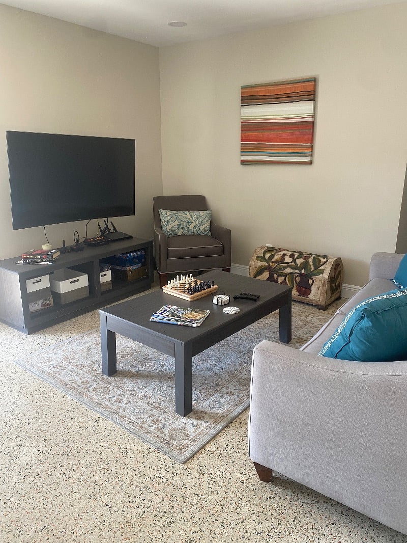 55" curved tv with cable and wireless internet