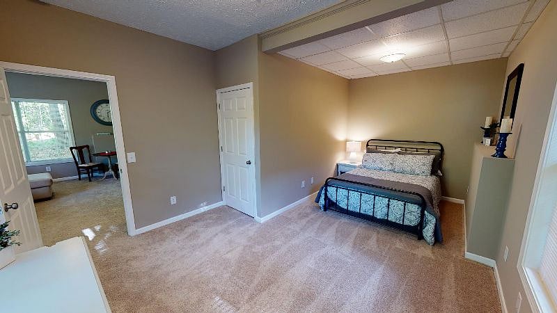 Spacious Bedroom with large walk-in closet