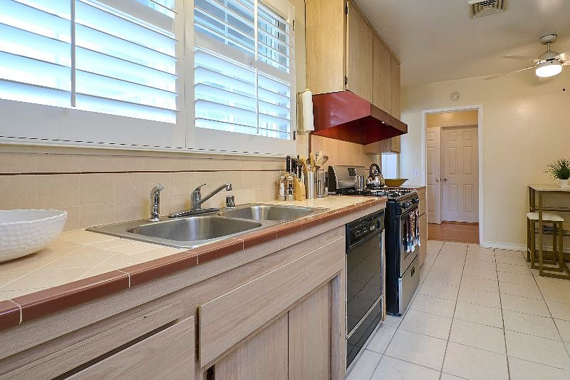 Furnished Finder property 289790_1 photo 7