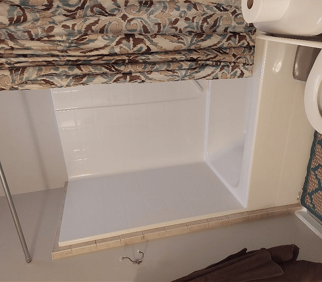 Shower/tub combo