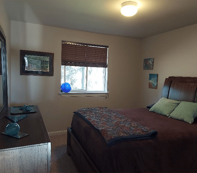 Ample window for natural light