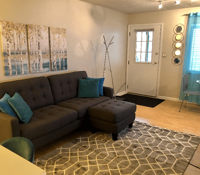 Cheerful pops of color throughout the nest.