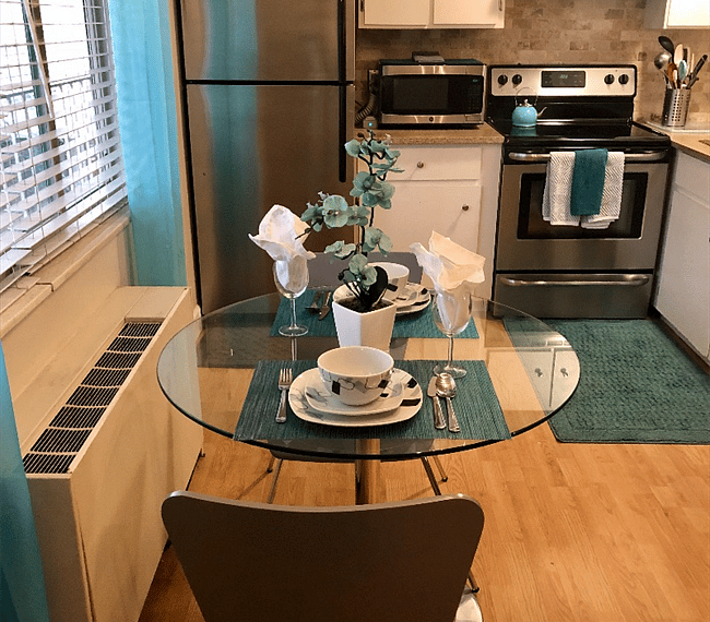 Welcome home! It's ALL here waiting for you, just pack your suitcase. Full kitchen completely stocked with everything you need to cook, bake and entertain.