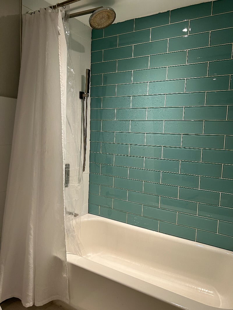 Bathroom w/ rain shower head