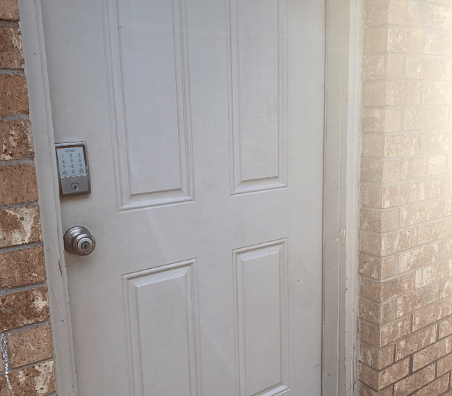 There is an electronic bolt on the door for easy access to the tenant.