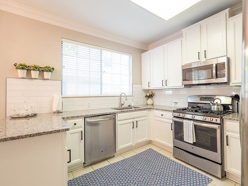 Furnished Finder property 290781_1 photo 11