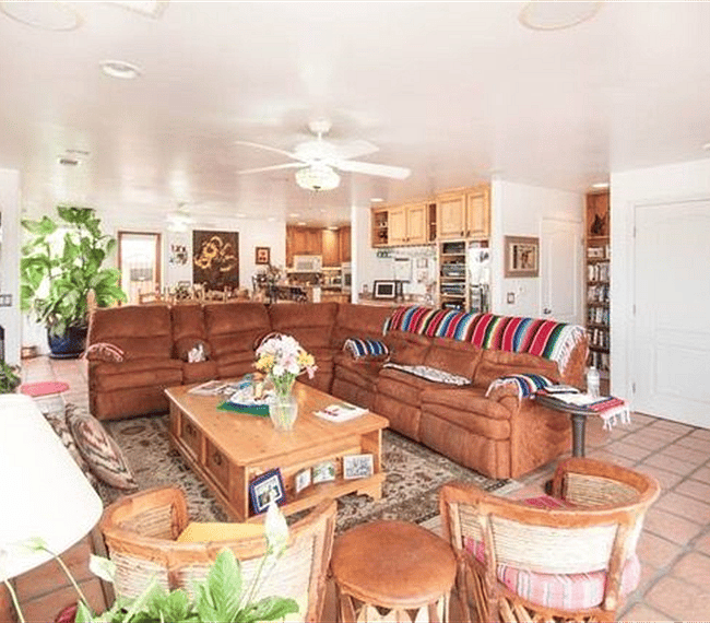 Living Room, 3rd Floor 