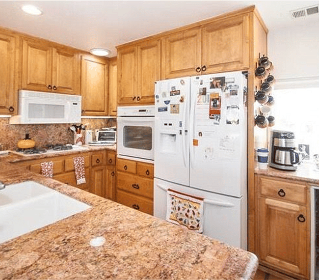 Kitchen, 3rd Floor 
