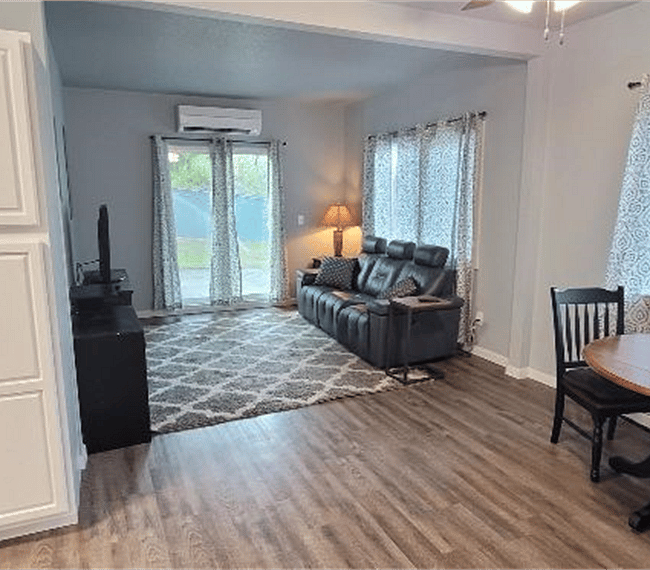 Furnished Finder property 291220_1 photo 4