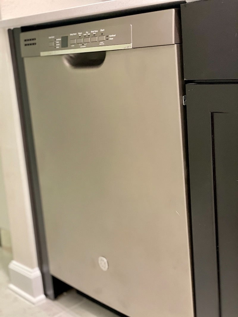 Full-sized Dishwasher.