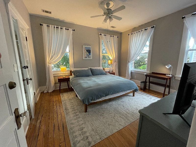 Bedroom #2, picture 1