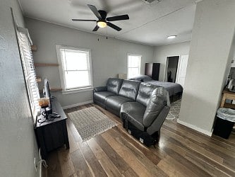 Furnished Finder property 292359_1 photo 12