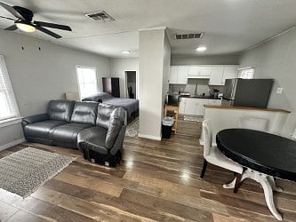 Furnished Finder property 292359_1 photo 9