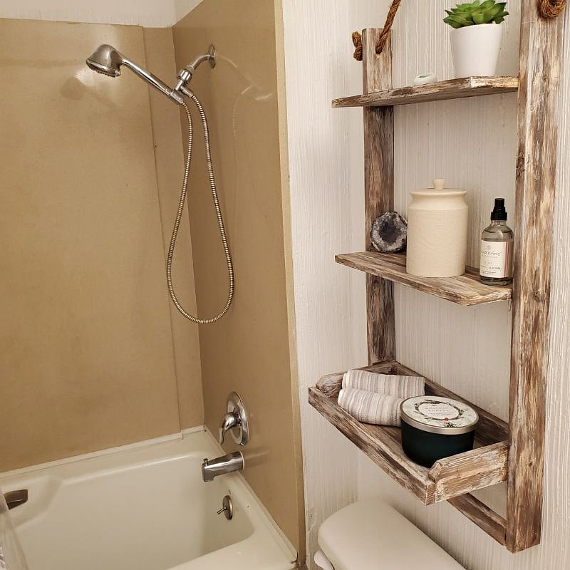 Shower/Tub