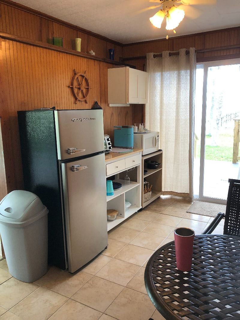kitchenette