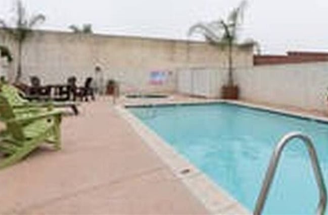 Pool and Jacuzzi right outside of the front door
