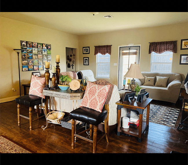 Furnished Finder property 292903_1 photo 3
