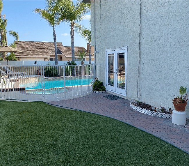 Private entrance to the unit