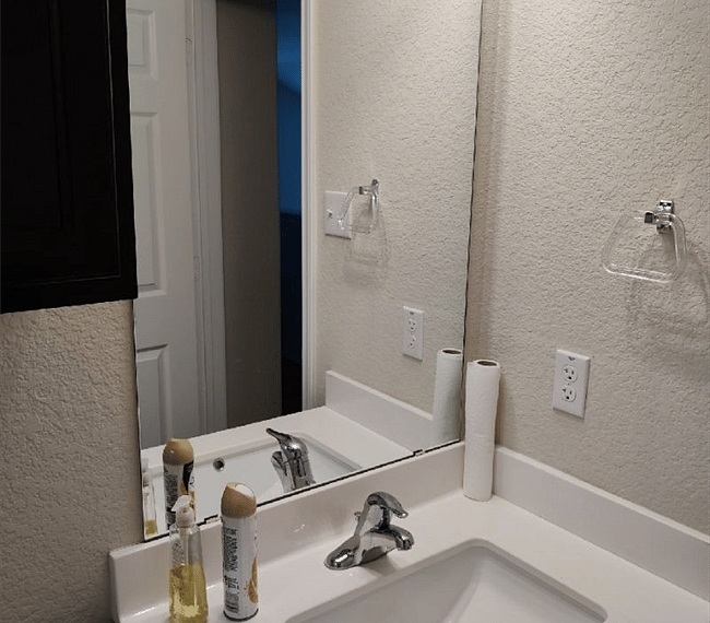 Bathroom sink 