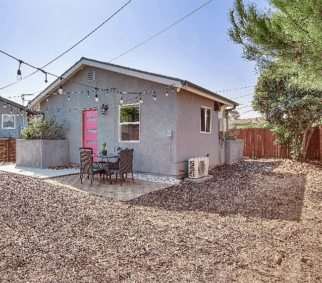 Built in 2019 - Brand new freestanding guest house with string lighting and outdoor chill area. Also, enjoy all the loquats you can eat from the tree in the backyard.
