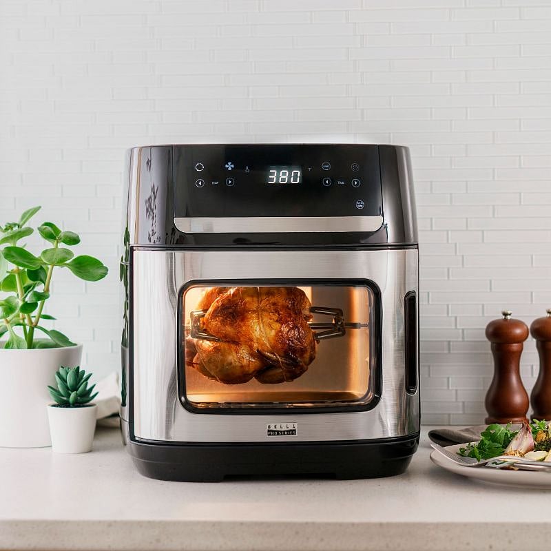 Please note this unit comes with a kitchenette. There is an induction stove, air fryer+toaster oven combo, microwave, and fridge