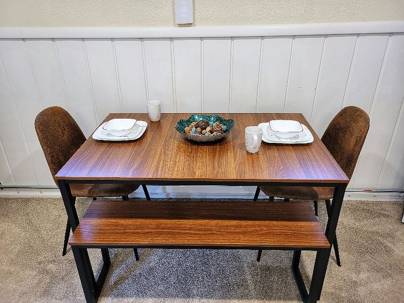 Dishware and silverware are included