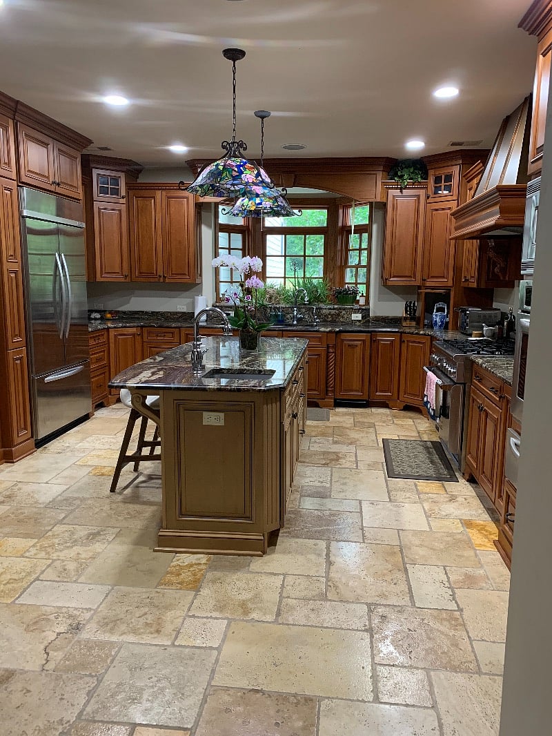 Fully equipped kitchen