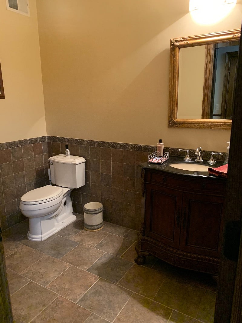 Powder room