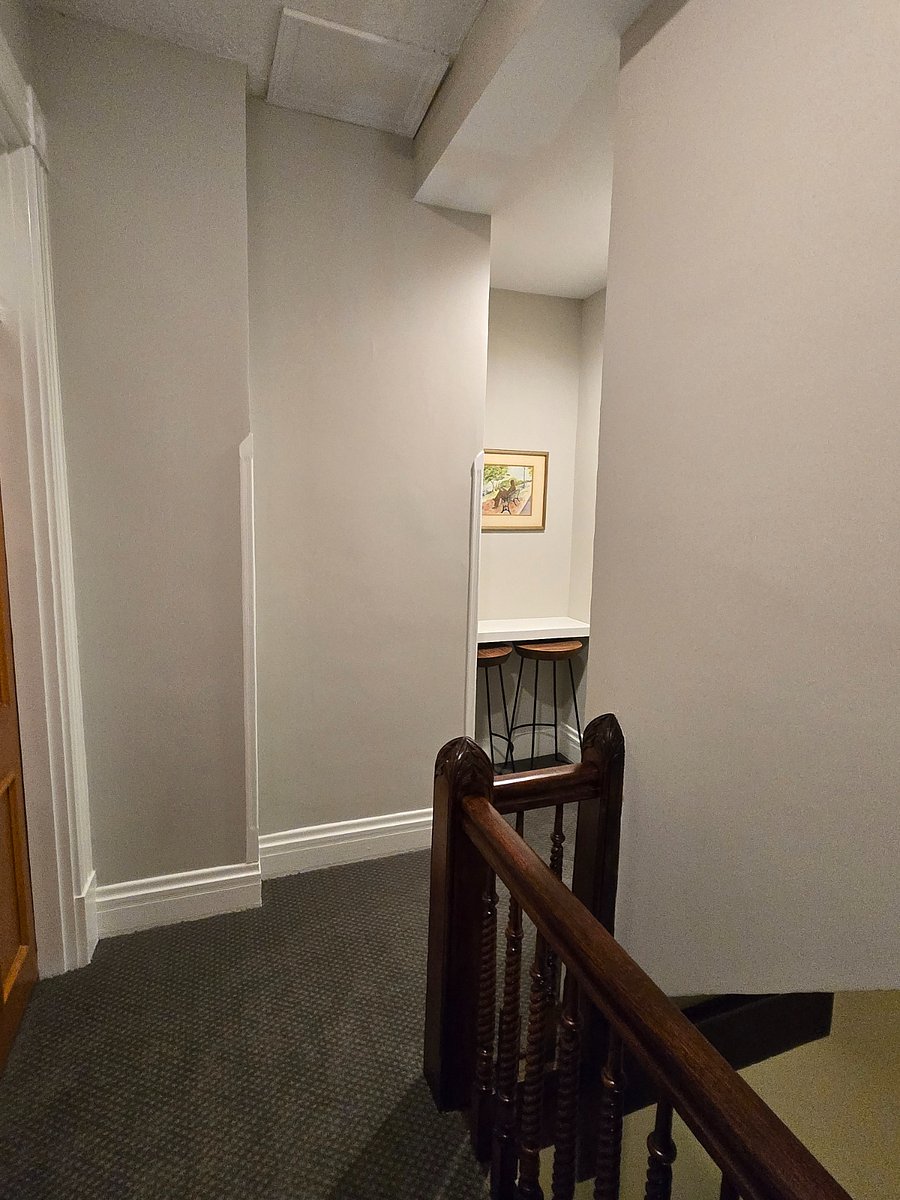 2nd Floor Landing