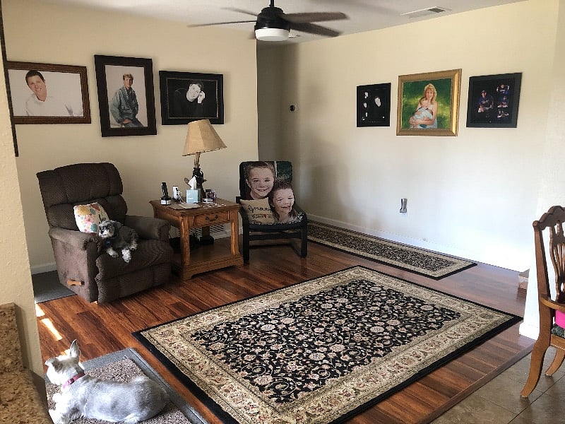 Family room with ceiling fan/light