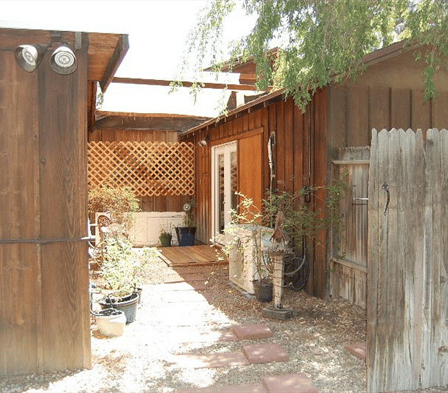 Courtyard area and Suite Entry