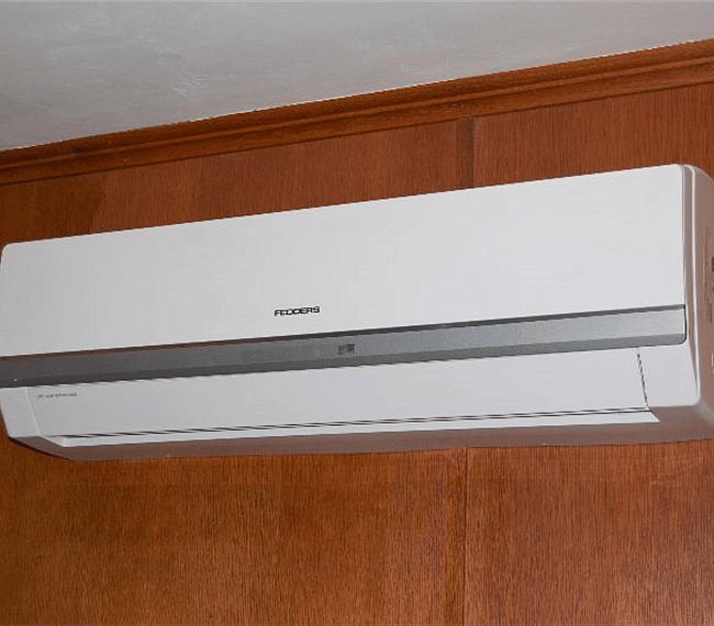 Wall Mount Mini Split Air Conditioner/ Heater