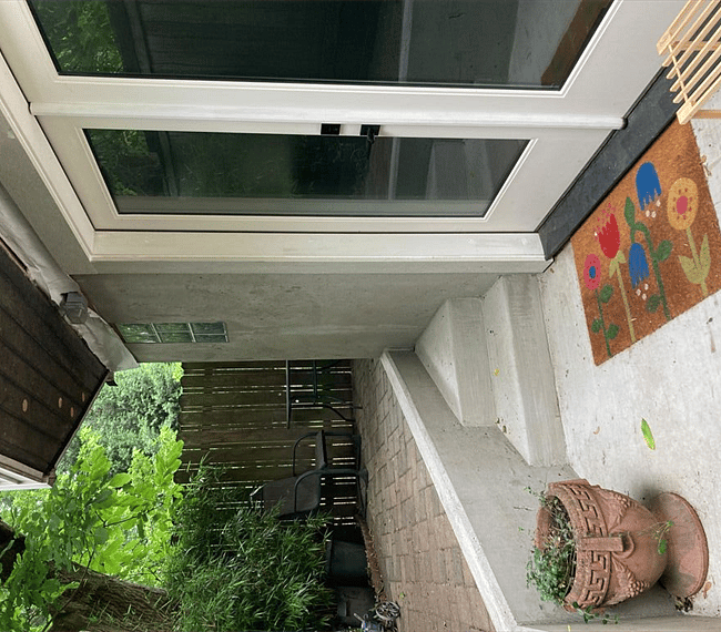 Private entryway w/ motion activated lights