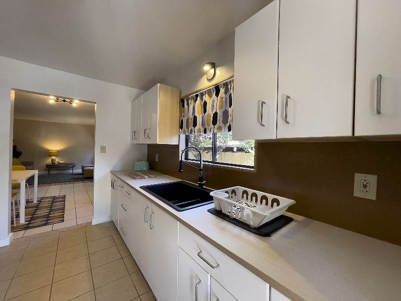 Furnished Finder property 294986_1 photo 36