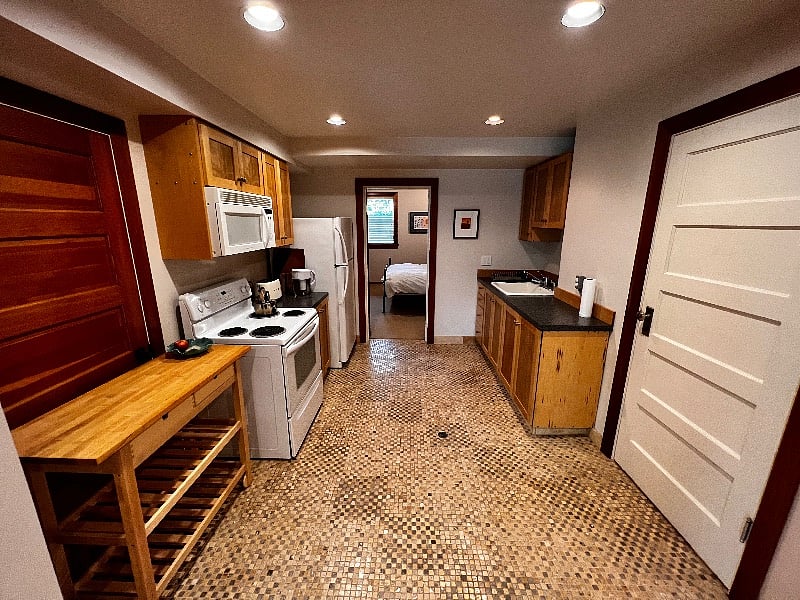 Furnished Finder property 295015_1 photo 6