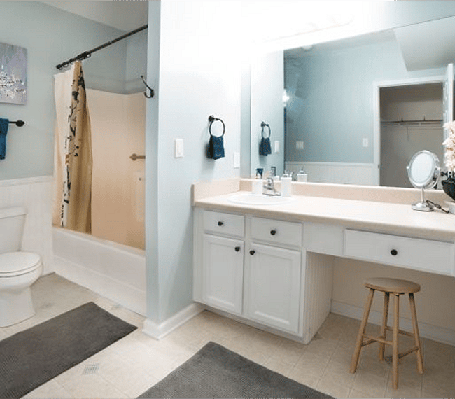 Huge Bathroom with large walk in closet