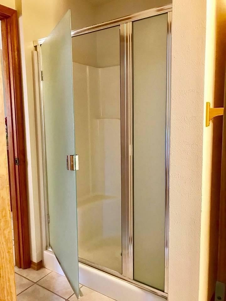 Shower.
