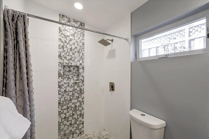 Furnished Finder property 295307_6 photo 15