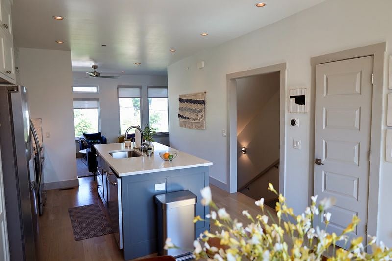 Furnished Finder property 295729_1 photo 12