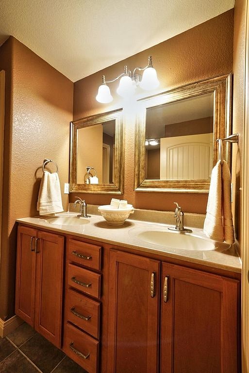 Furnished Finder property 296036_1 photo 3