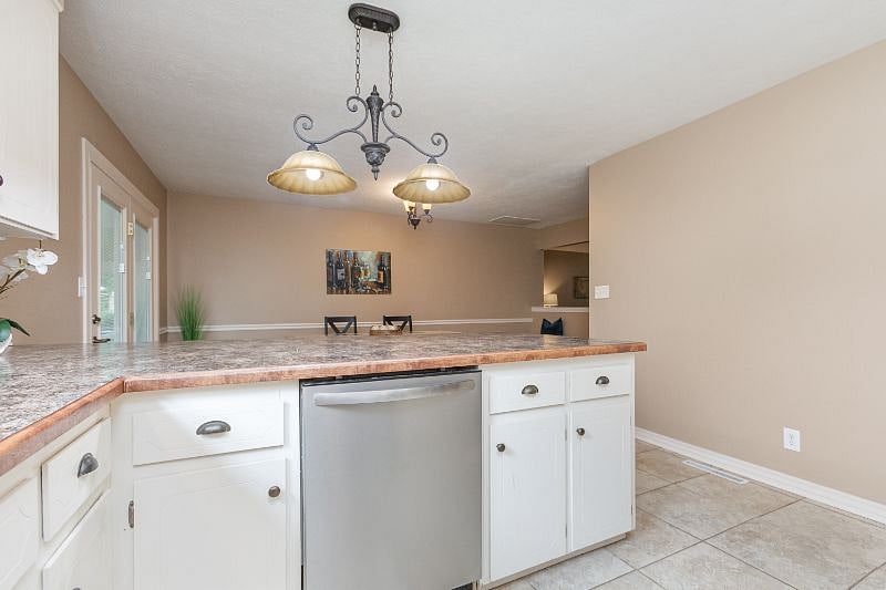 Furnished Finder property 296057_1 photo 8