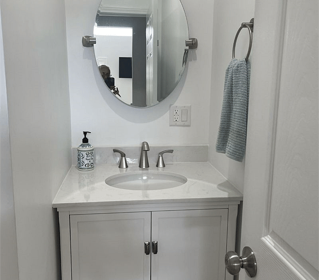 Bathroom sink